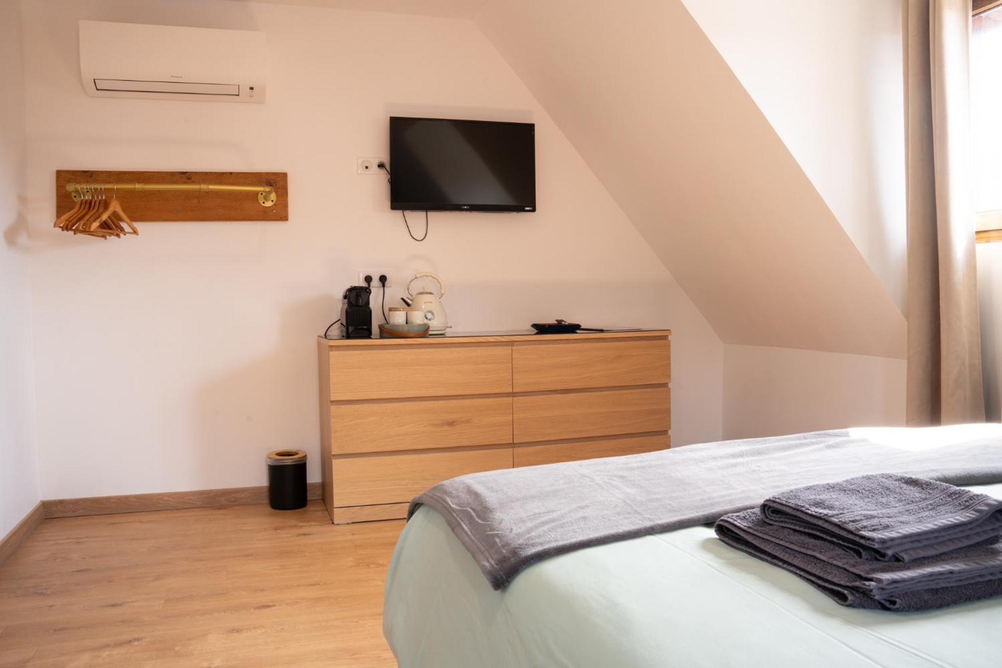 Chambre Rose Des Vents Эгишем Экстерьер фото